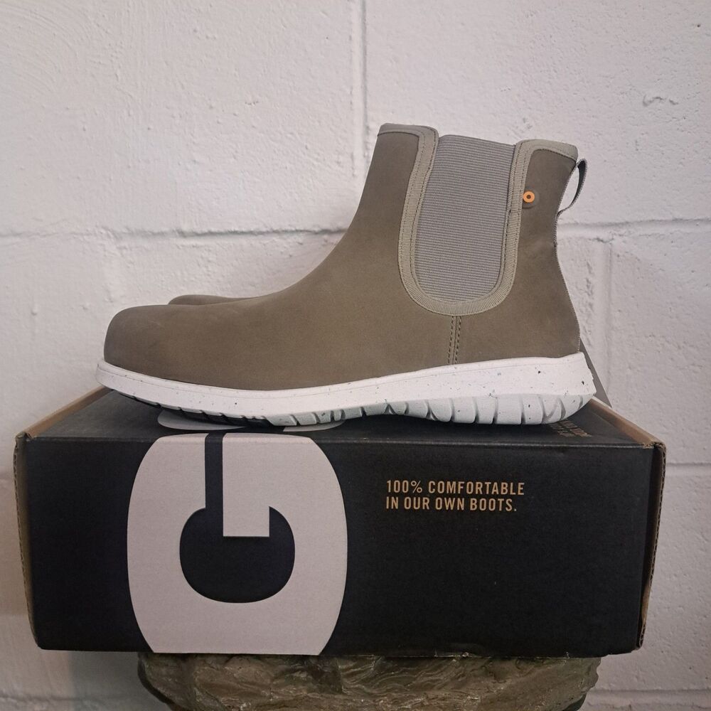 BOGS Cypress Chelsea Safety Toe Composite Waterproof Boots Tan  Women’s Size 8